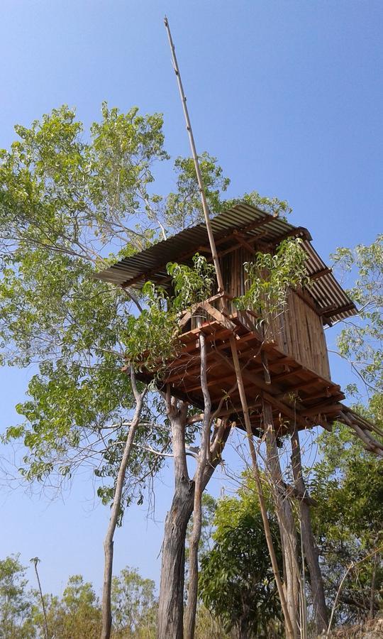 Rumah Pohon Batununggul Exteriör bild