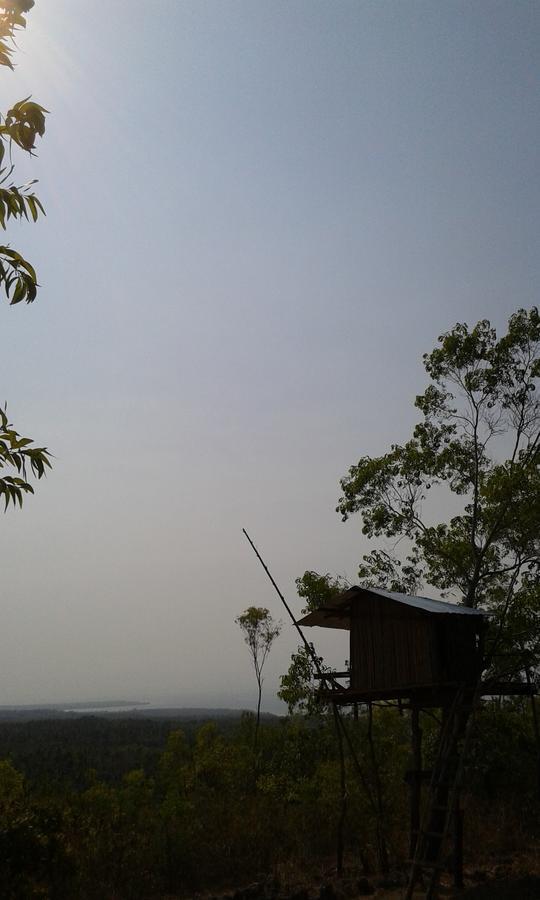 Rumah Pohon Batununggul Exteriör bild