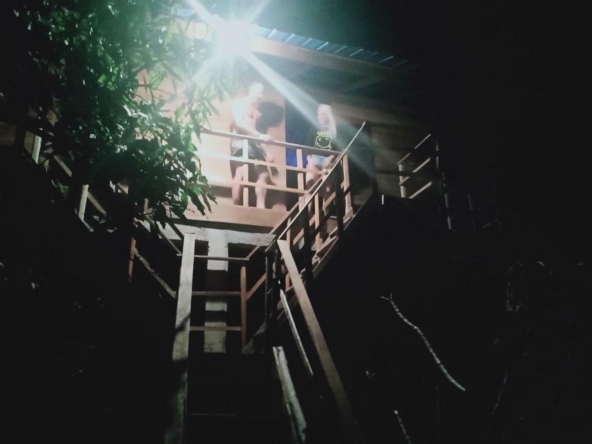 Rumah Pohon Batununggul Exteriör bild